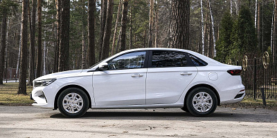 Geely Emgrand (белый)