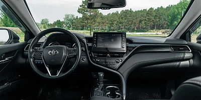 Toyota Camry XV70 rest (белый) в аренду