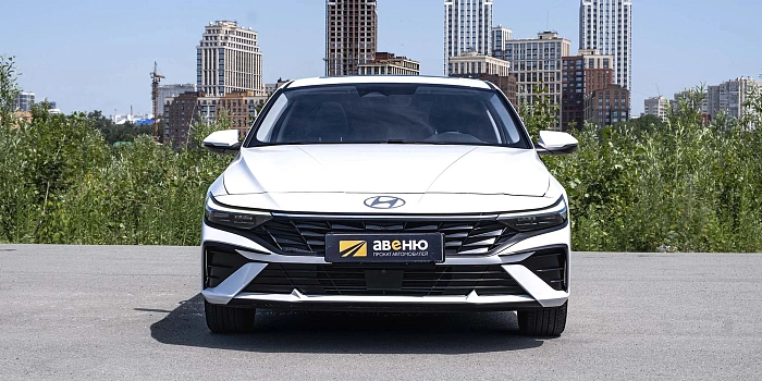 Hyundai Elantra в аренду