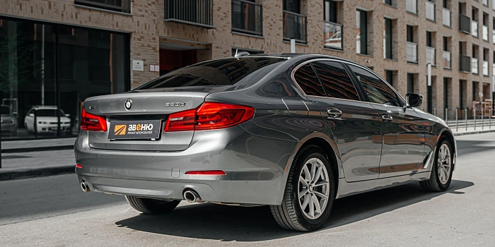 BMW 520d xDrive в аренду