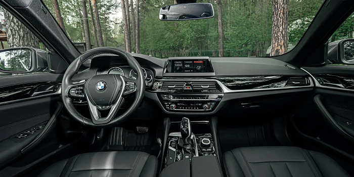 BMW 520d xDrive в аренду