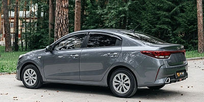 Kia Rio (серый) в аренду