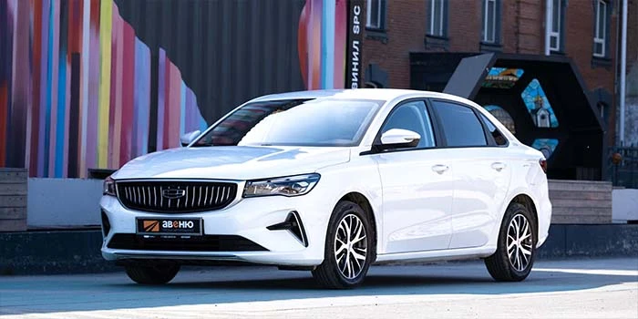 Geely Emgrand (белый)