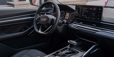 Geely Emgrand (белый)